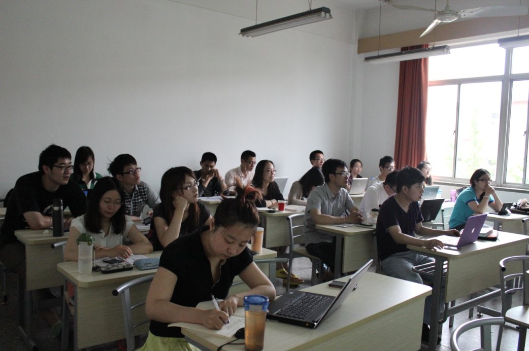 http://www.econ.fudan.edu.cn/dofiles/img/20130603140117726.jpg